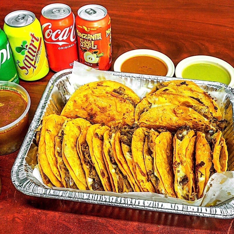 Quesabirrias Especial/ Quesabirrias Tray.