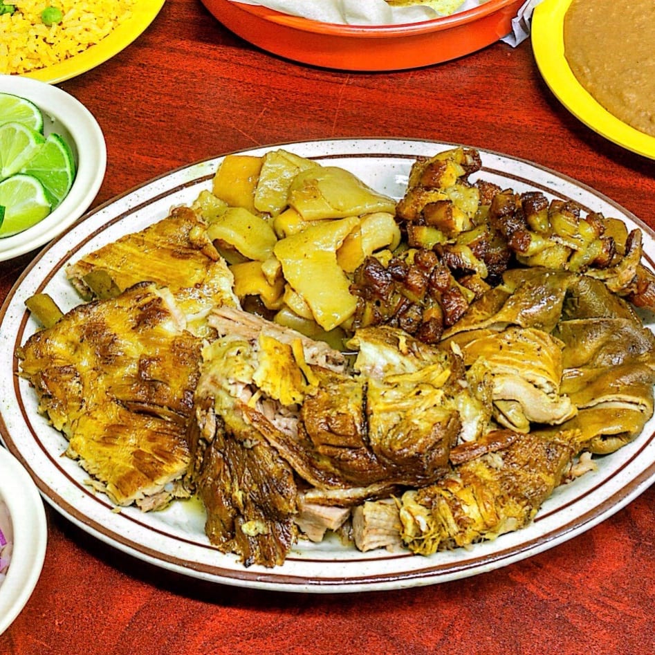 Combo De Carnitas No. 1.